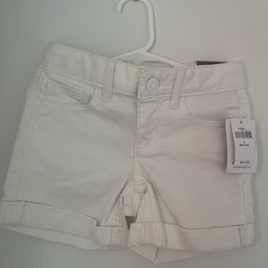 Beautiful gap short for little girls